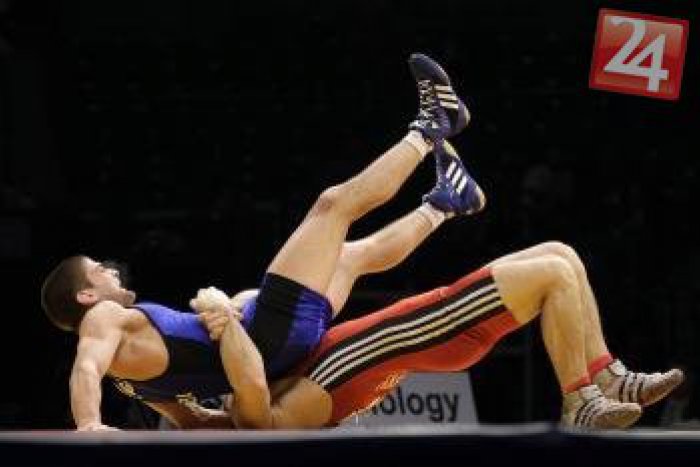 Ilustračný obrázok k článku V Prievidzi sa konali MS v zápasení: Pozrite, ako sa darilo našim