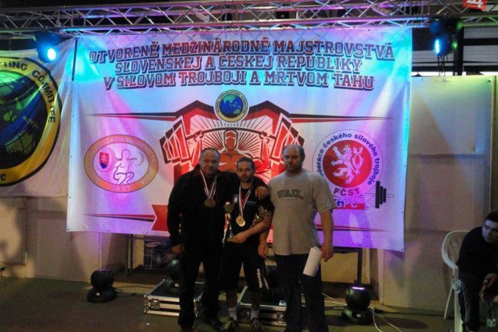 Ilustračný obrázok k článku Majstrovstvá Čiech a Slovenska v silovom trojboji a mŕtvom ťahu vyšli aj Liptákom