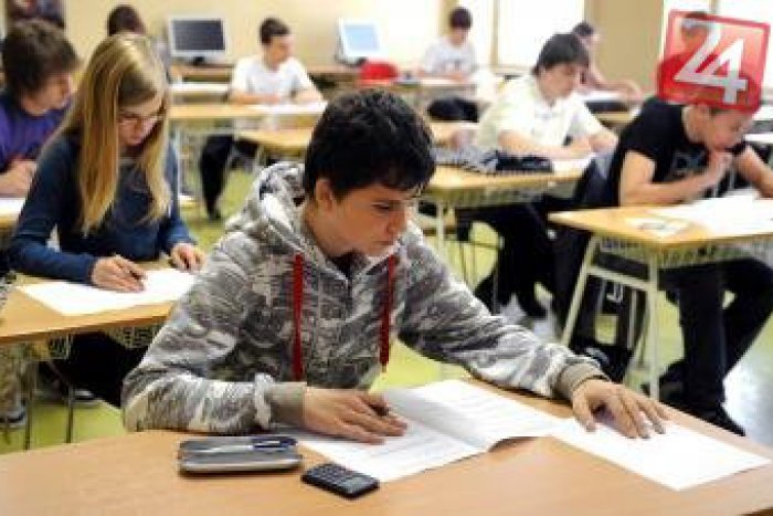 Ilustračný obrázok k článku Deviataci sa po monitore neučia, sťažujú sa učitelia. Testovanie zrejme posunú