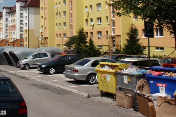 Ilustračný obrázok k článku Dlžníci Mesta majú hlavu v smútku: Dlhy boli exekútorom katapultované do výšok