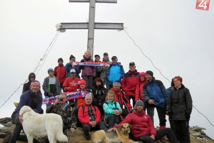 Ilustračný obrázok k článku V Schillerovej stope na Orlovú hoľu: V krásnej horehronskej prírode spomínali na dlhoročného učiteľa a trénera