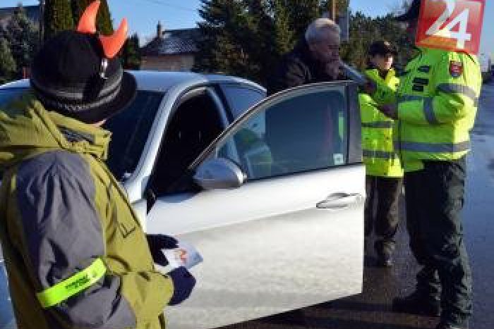 Ilustračný obrázok k článku Prekvapení vodiči na sídlisku Ťahanovce: Dostávali veľkonočné vajíčka!