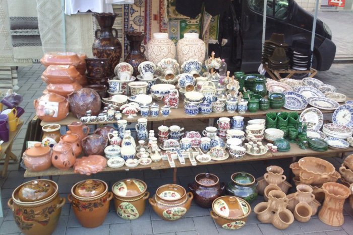 Ilustračný obrázok k článku Veľkonočné trhy v Rožňave: Návštevníkov neodradil ani studený vietor či dážď