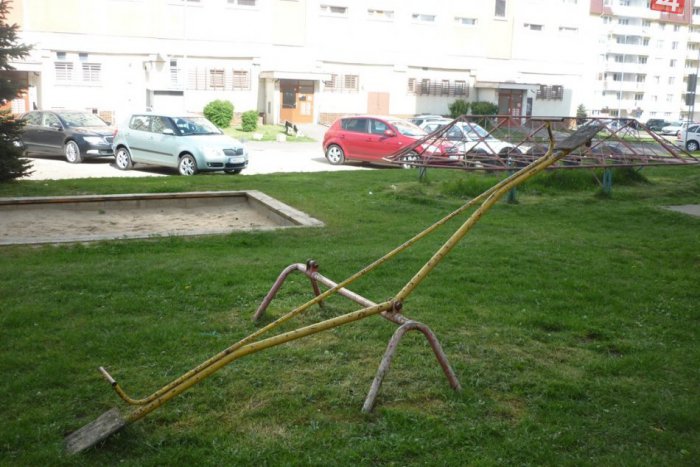 Ilustračný obrázok k článku Teraz prehovorila ulica: Toto treba na sídlisku Pod Vŕšky prioritne riešiť!