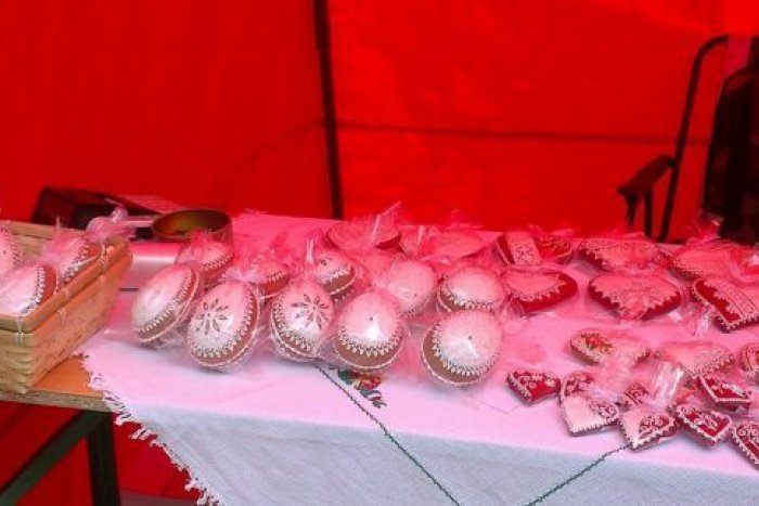 Ilustračný obrázok k článku Smutné tváre na Veľkonočných trhoch: Takéto sklamanie predajcovia ani kupujúci dlho nezažili