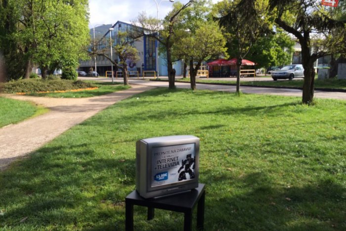 Ilustračný obrázok k článku ODHALENIE tajomnej postavy: SWANFORMER prichádza v mieri a prináša do Nitry ešte viac zábavy