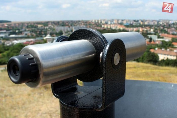 Ilustračný obrázok k článku Nové turistické ďalekohľady: Pribudnú na hrade a Pyramíde