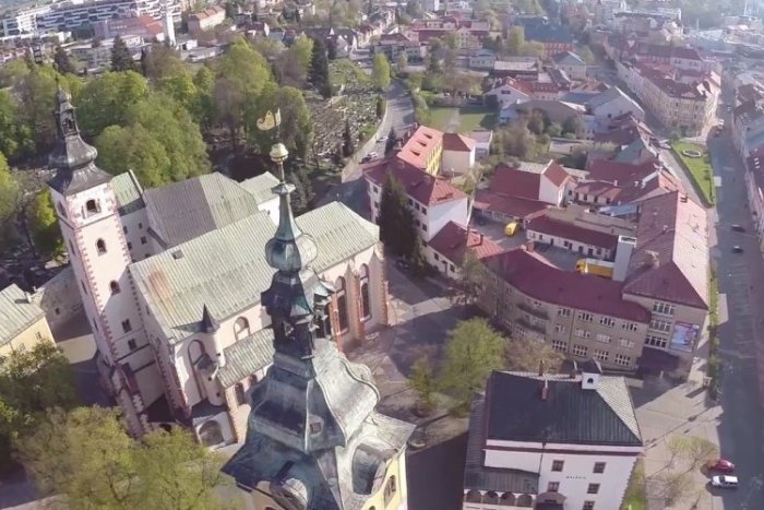 Ilustračný obrázok k článku Značte si do kalendárov, kam skočíte v Bystrici cez víkend: Čo nás čaká?