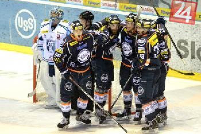 Ilustračný obrázok k článku Zaplnená Steel aréna jasá: Majstrovský titul získali oceliari!