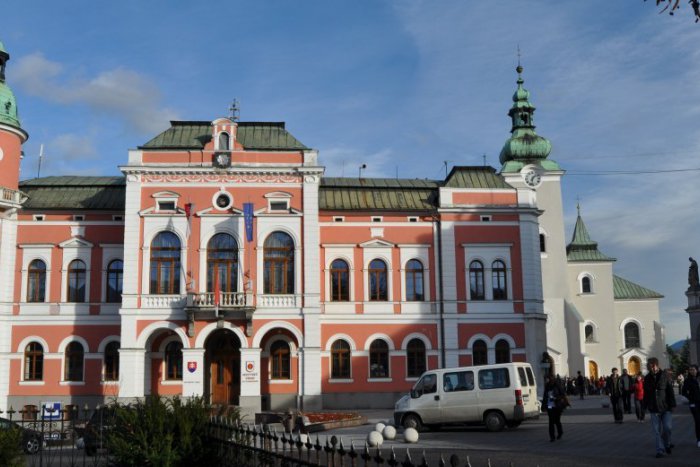 Ilustračný obrázok k článku Mesto robí zbierku nábytku a kníh do útulku pre bezdomovcov