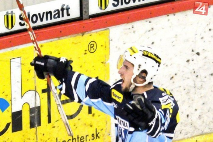 Ilustračný obrázok k článku Odmena za krásny gól pre Tománka: Zlatá prilba ostáva pod Zoborom