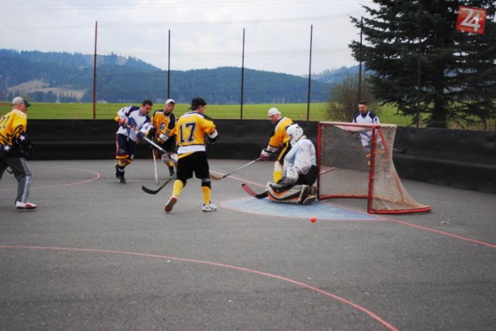 Ilustračný obrázok k článku Hokejbalisti sa blížia k play-off. Do vyraďovacej časti ostáva posledné kolo