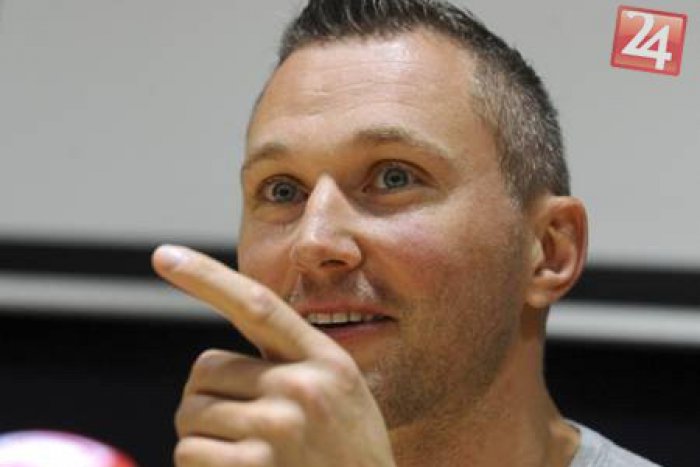 Ilustračný obrázok k článku Ľubomíra Višňovského (37) vyradil z hry otras mozgu. Korčule však ešte nevešia na klinec!