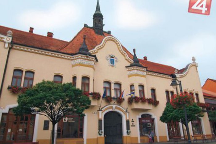 Ilustračný obrázok k článku VÝSLEDKY: Kto všetko bol zvolený za mestského poslanca v Topoľčanoch?