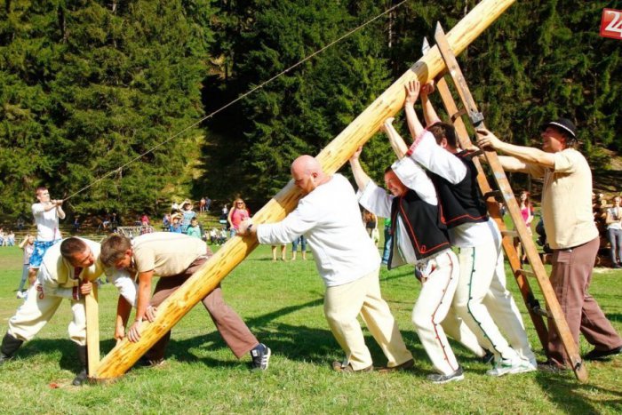 Ilustračný obrázok k článku TIPY na víkend: Sadenie mája v Čutkove, roklinami Slovenského raja, výstavy a iné