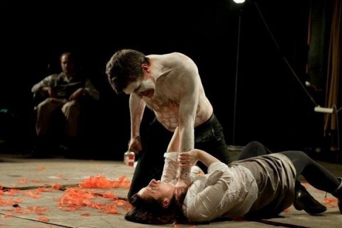 Ilustračný obrázok k článku Belopotockého Mikuláš sa dožíva 40 rokov: Mikuláš obsadia divadelné súbory z celého kraja!