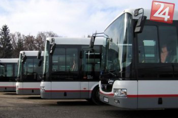 Ilustračný obrázok k článku Arriva vyriešila problém: Dobíjacie automaty sú opäť v prevádzke