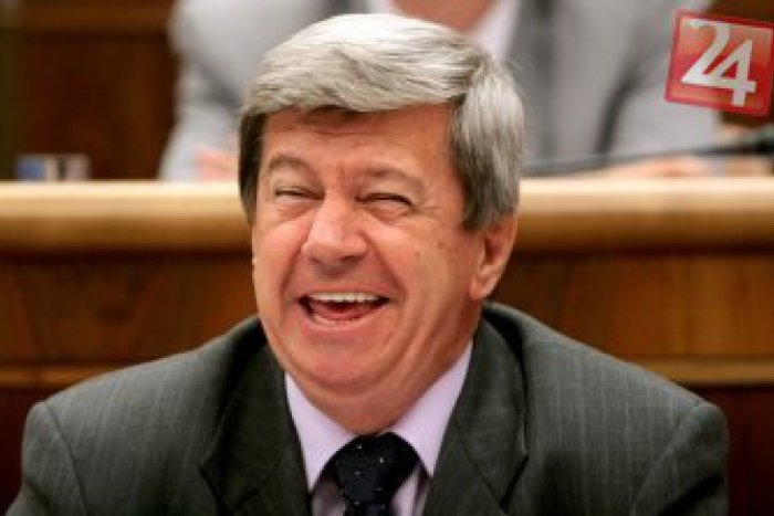 Ilustračný obrázok k článku POZVÁNKA: Dajte si kávu s europoslancovm Eduardom Kukanom