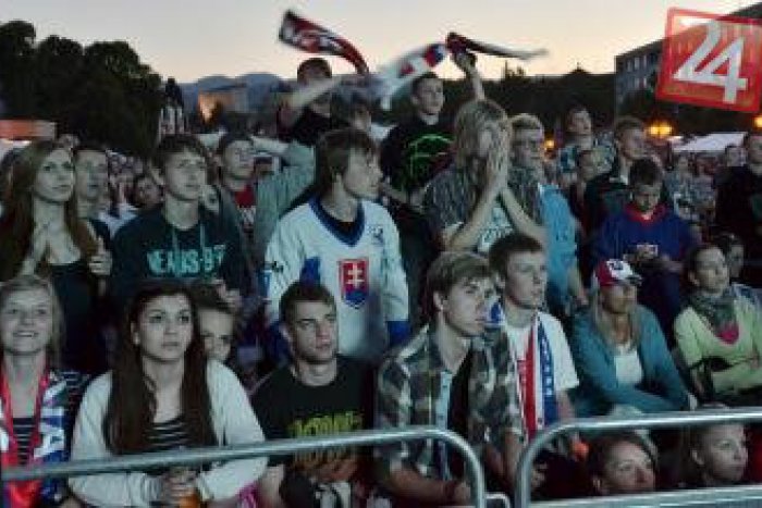 Ilustračný obrázok k článku Bystrica ožije hokejovými majstrovstvami sveta: Zápasy našich aj na veľkoplošnej obrazovke!