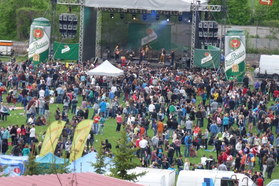 Ilustračný obrázok k článku Hex, Gladiator, a to zďaleka nie je všetko... Majáles v Bystrici odhalil tohtoročné lákadlá!