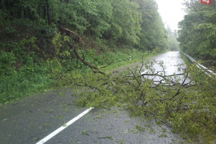 Ilustračný obrázok k článku Pre náš okres stále platí výstraha 3. stupňa: Prinášame vám aktuálne zábery z okolia Rožňavy