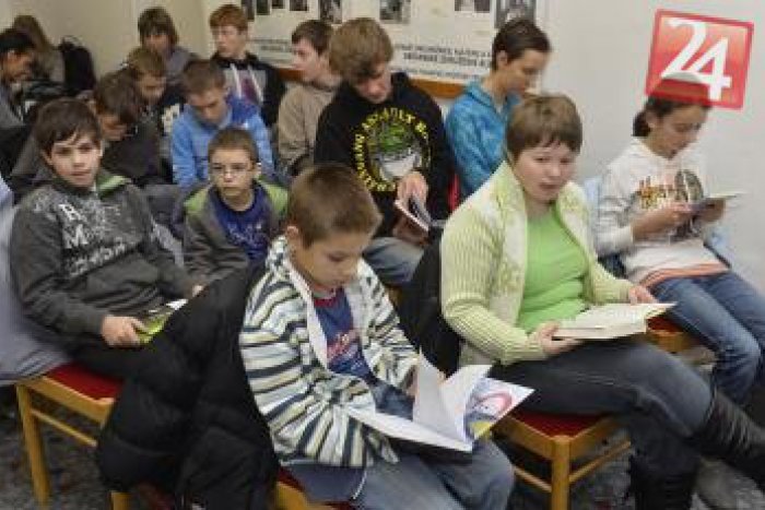 Ilustračný obrázok k článku Lučenčania súťažili v recitovaní: TAKTO sa umiestnili v rámci kraja