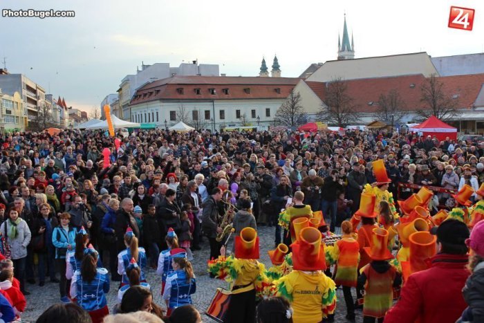 Ilustračný obrázok k článku 20 najlepších nitrianskych výrazov: Ruku na srdce, ktoré denne používate vy? :)