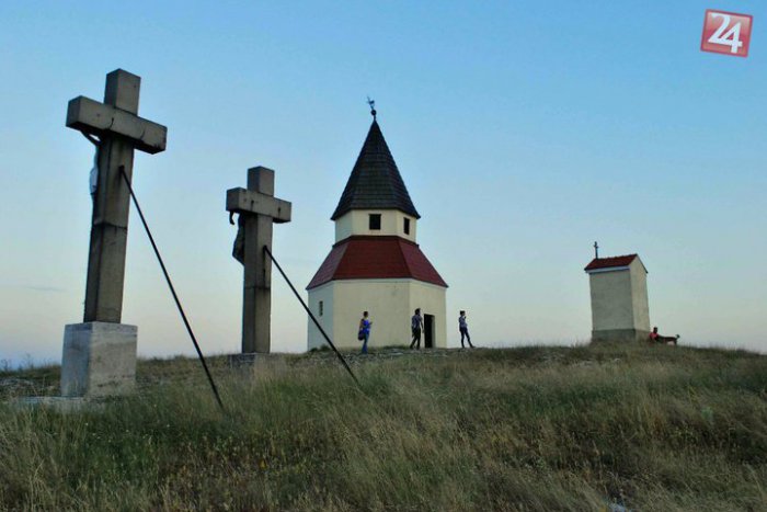 Ilustračný obrázok k článku Nič mu nie je sväté: Páchateľ ukradol peniaze z pokladničky pred Lurdskou kaplnkou!