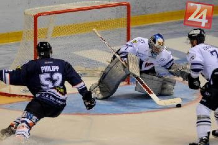 Ilustračný obrázok k článku Hokejový majster zbrojí: Košiciam sa upísal český obranca s bohatými skúsenosťami