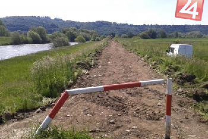 Ilustračný obrázok k článku Nadšenci cyklistiky sa dočkali: Cyklotrasa medzi Zvolenom a Sliačom sa už začala stavať