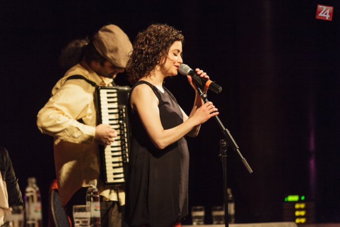 Ilustračný obrázok k článku SÚŤAŽ: Lucia Šoralová sa predstaví v Žiline, máte šancu vyhrať lístky na jej koncert!