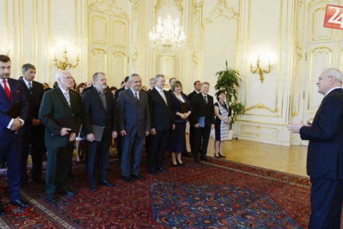 Ilustračný obrázok k článku Prezident vymenoval 50 nových vysokoškolských profesorov: Tu je ich zoznam