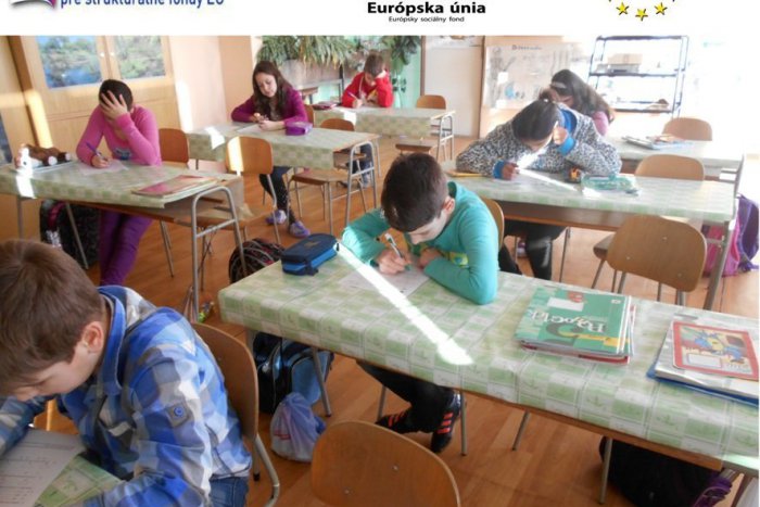 Ilustračný obrázok k článku Práca počas hodín matematiky s pomôckami z projektu v 5.A triede