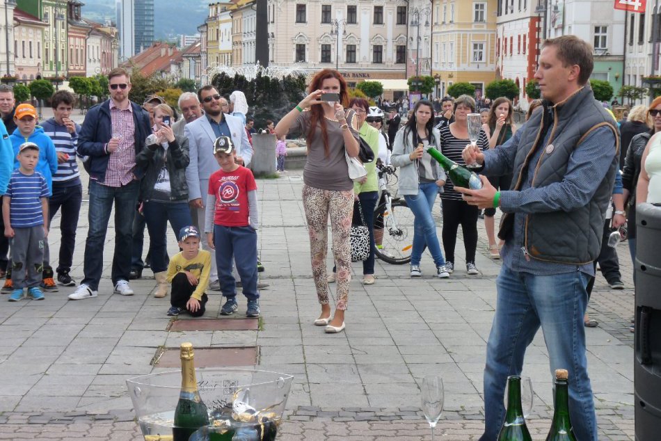 Ilustračný obrázok k článku Predĺžený víkend v znamení vína: Študujte KOMPLETNÝ PROGRAM bystrickej Vínšpacírky