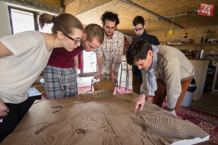 Ilustračný obrázok k článku Amfík a bývalá Slovenka očami študentov: Mladí architekti predstavia v Bystrici svoje vízie