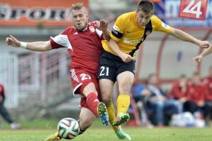 Ilustračný obrázok k článku Posledný zápas Dukly v aktuálnej sezóne najvyššej súťaže: Na domácom trávniku hostila Trenčín