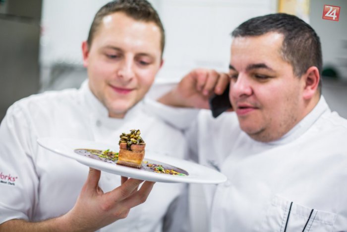 Ilustračný obrázok k článku Šéfkuchár Ľ. Herko prezradí svoje kulinárske triky naživo: Naučte sa uvariť canelloni či mangovo-limetkový krém!