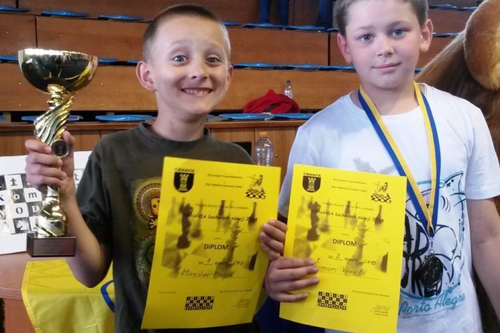 Ilustračný obrázok k článku Nitriansky šach s ďalším úspechom: V kategórii do 8 rokov nenašiel premožiteľa Mirko Krupa