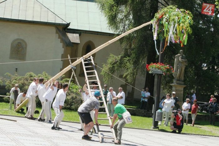 Ilustračný obrázok k článku Krásne liptovské tradície: Ženy súce na vydaj to už majú isté!
