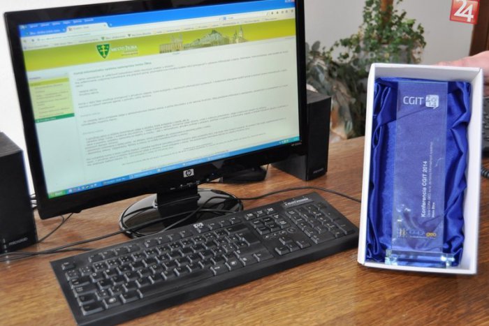 Ilustračný obrázok k článku Žilina získala zaujímavé ocenenie: Klasické papierové byrokratické úkony na ústupe!