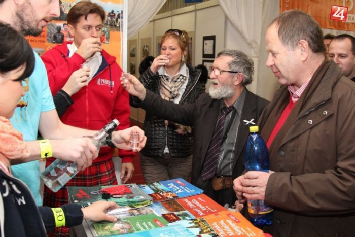 Ilustračný obrázok k článku Tip na víkend: Precestujte svet za pár hodín na BUBO bále v Košiciach!