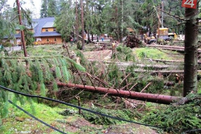 Ilustračný obrázok k článku Západné Tatry sú po kalamite stále nedostupné: Cez tieto úseky sa nedostanete!