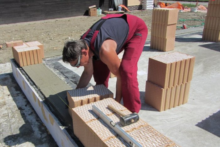 Ilustračný obrázok k článku RADÍME: Z čoho stavať, ak chcete ušetriť