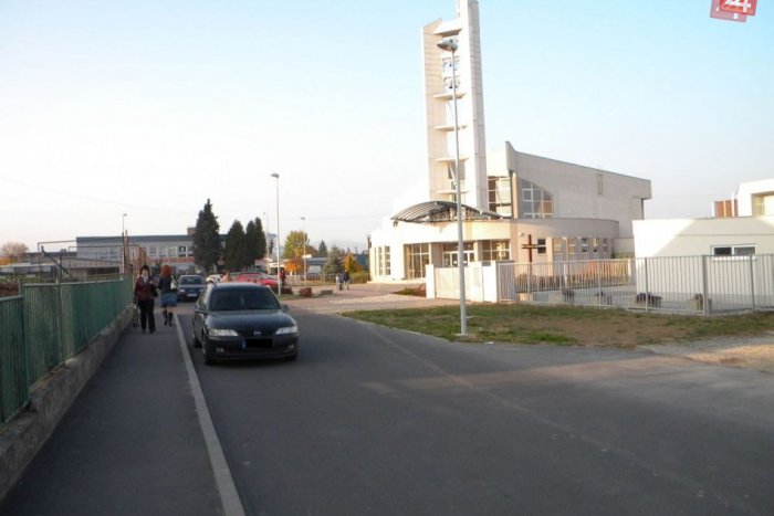 Ilustračný obrázok k článku ANKETA: Malá Európa pri kostole, čo na to Žiarčania?