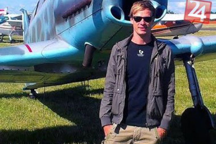 Ilustračný obrázok k článku Kremničan Mišo toho zažil v oblakoch až-až: Živil sa ako steward a letel na stroji Indiana Jonesa!