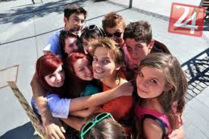 Ilustračný obrázok k článku Chodci dostanú ponuky, s akými sa bežne nestretnú: V Žiari sa budeme objímať na uliciach