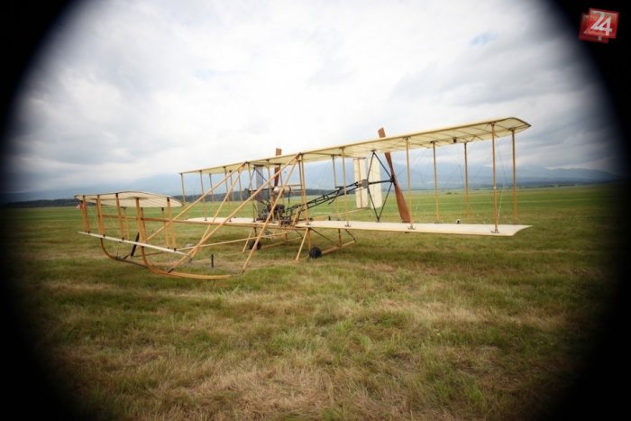 Ilustračný obrázok k článku Letecká show pod Tatrami: Niečo z histórie Aero-moto víkendu