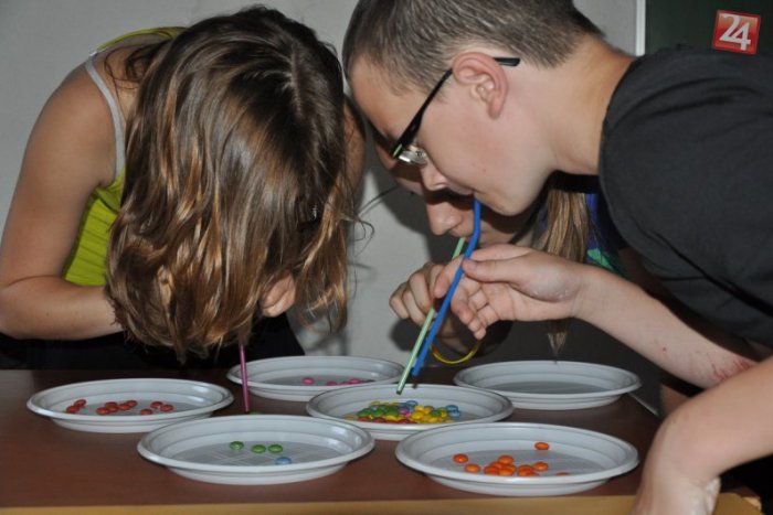 Ilustračný obrázok k článku Málo spánku a veľa hier: Deti si užili Noc v škole