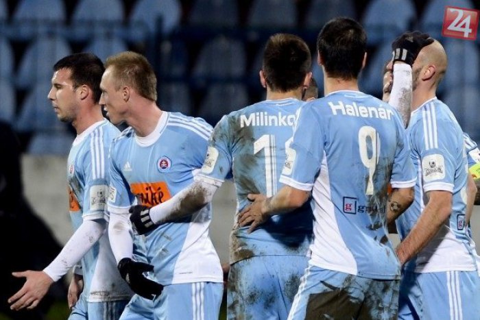 Ilustračný obrázok k článku Domáce prostredie Modranka nevyužije: Súboj so Slovanom sa presúva na Pasienky!