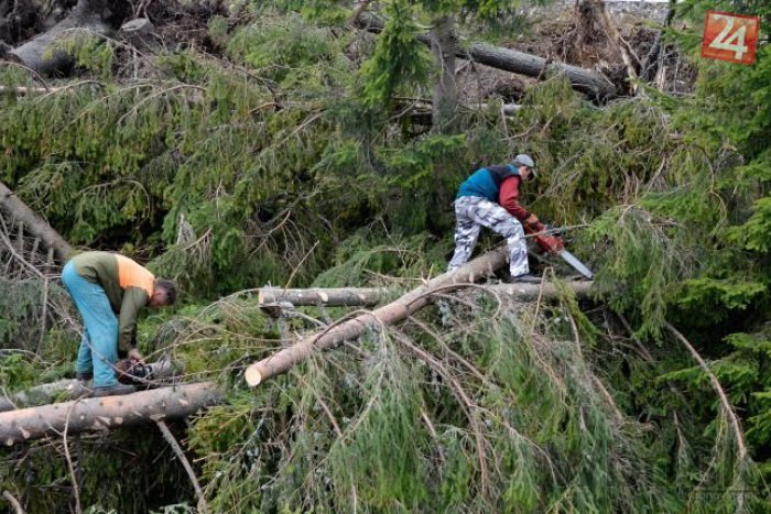 Ilustračný obrázok k článku Do Tichej a Kôprovej doliny sa už dostanete: Na liptovskej strane Tatier sú niektoré chodníky stále zavalené